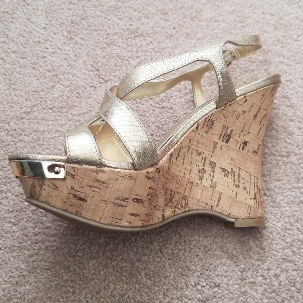 Jennifer Lopez  4inch Wedge